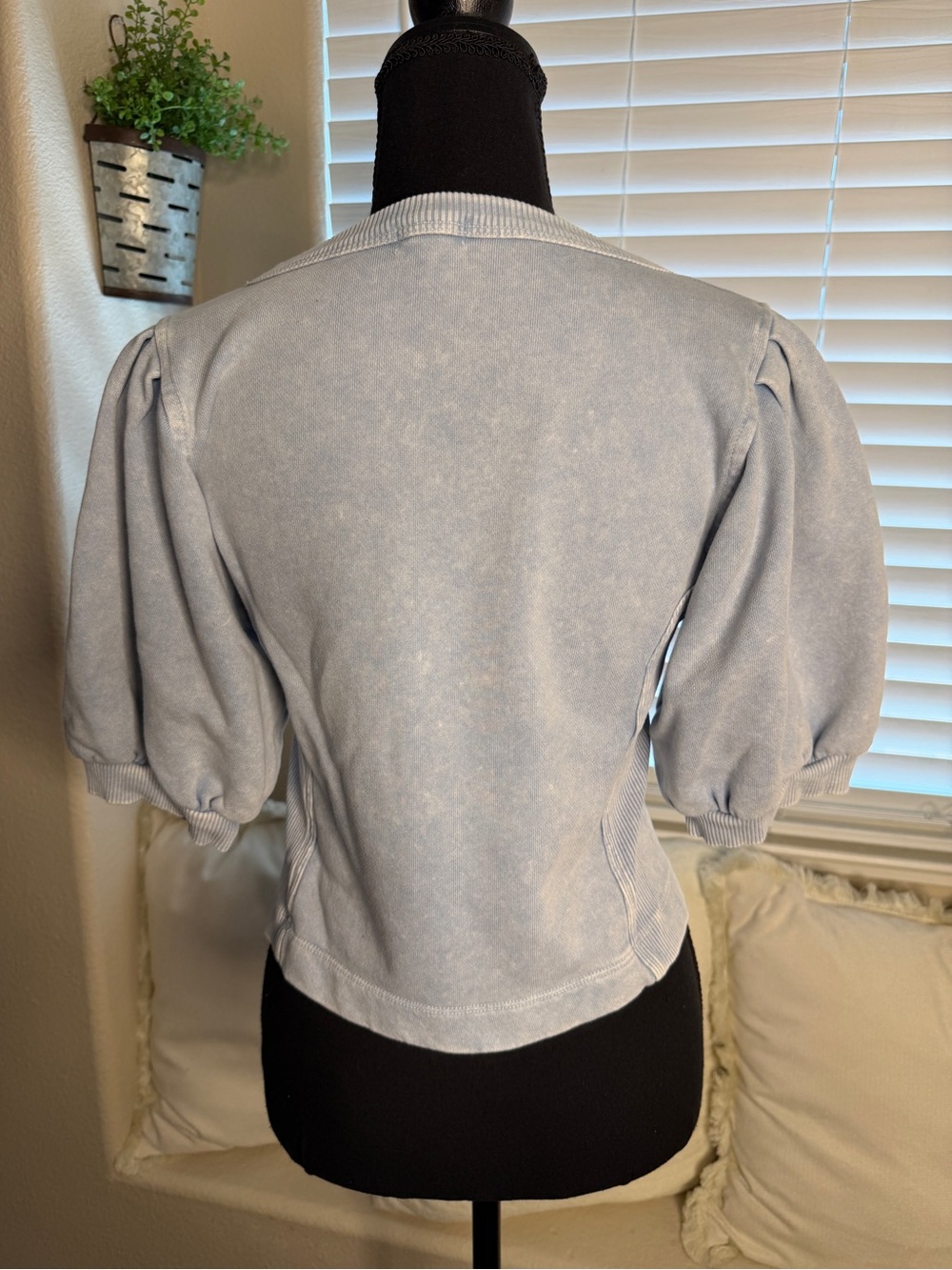 Aerie Seams Right Washed Blue Cropped Puff-Sleeve Sweatshirt Top - Picture 7 of 8